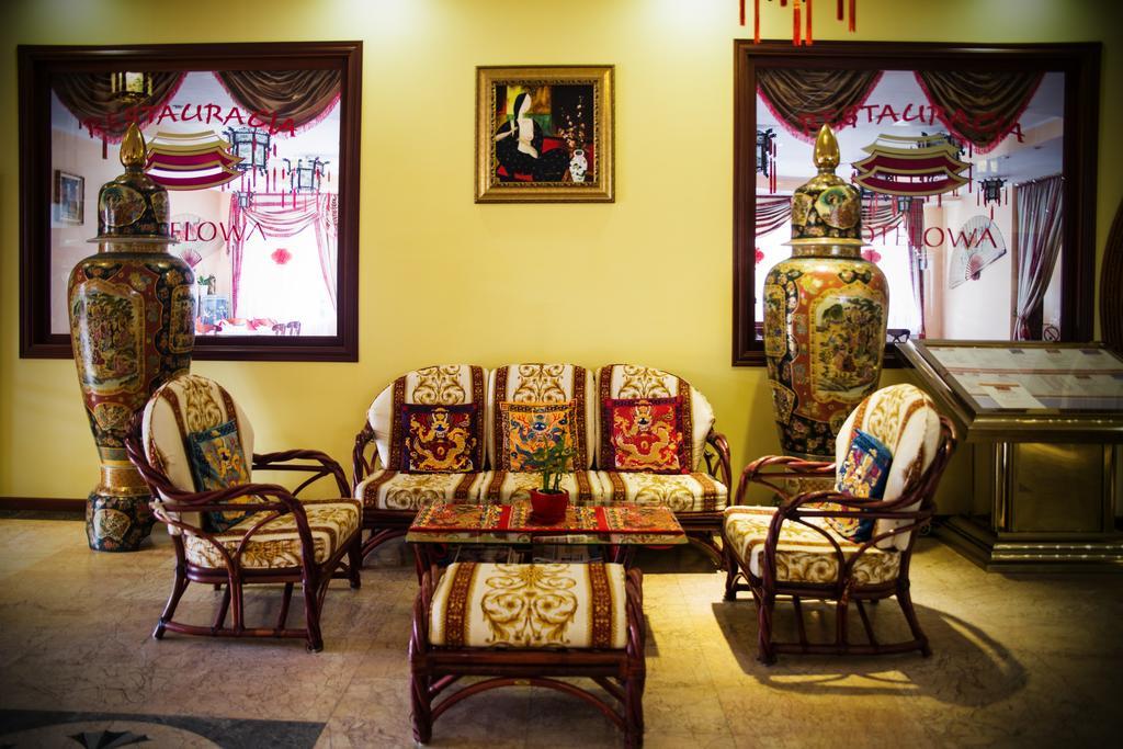 Hotel Pekin Владыславово Экстерьер фото