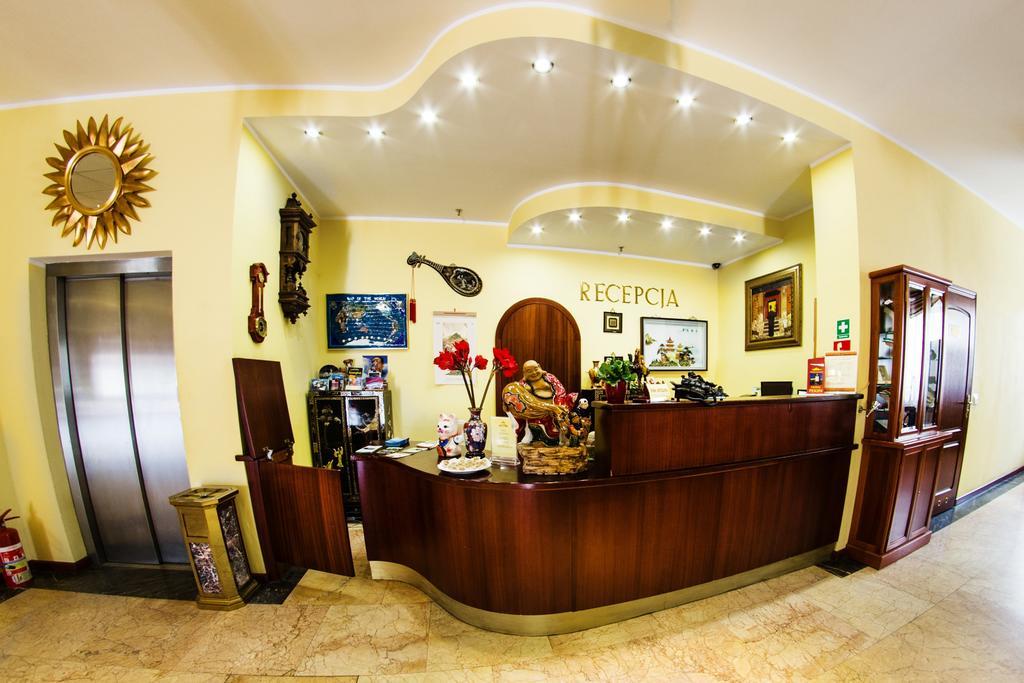 Hotel Pekin Владыславово Экстерьер фото