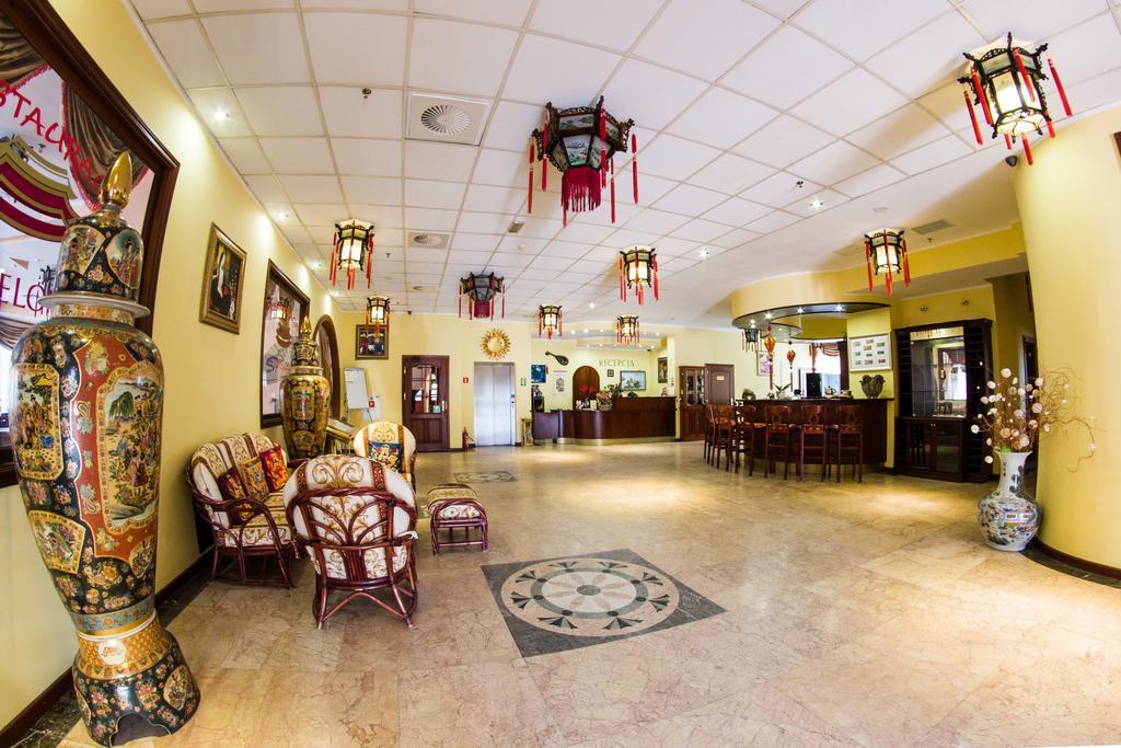 Hotel Pekin Владыславово Экстерьер фото