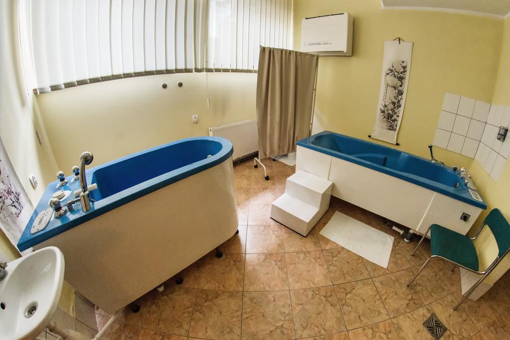 Hotel Pekin Владыславово Экстерьер фото