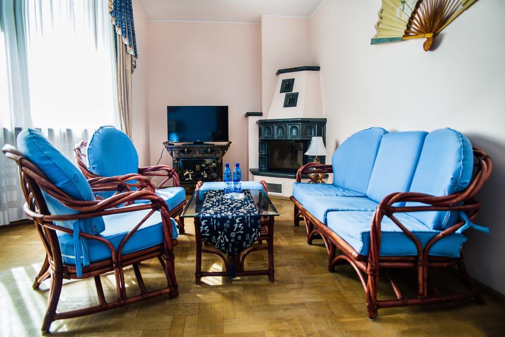 Hotel Pekin Владыславово Экстерьер фото
